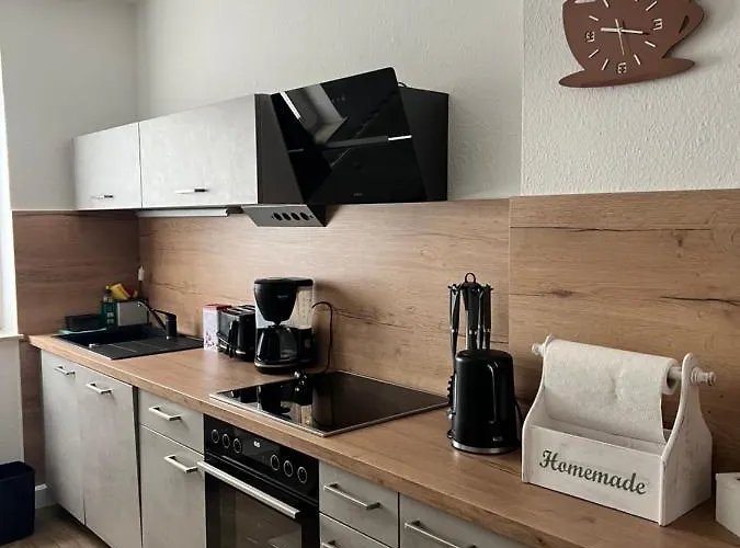 Sehr Schoene Wohnung,Komplett Neu Eingerichtet