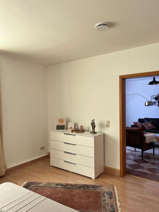 Sehr Schoene Wohnung,komplett Neu Eingerichtet