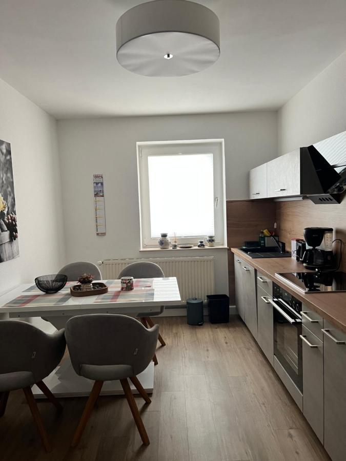 Sehr Schoene Wohnung,komplett Neu Eingerichtet Apartment *