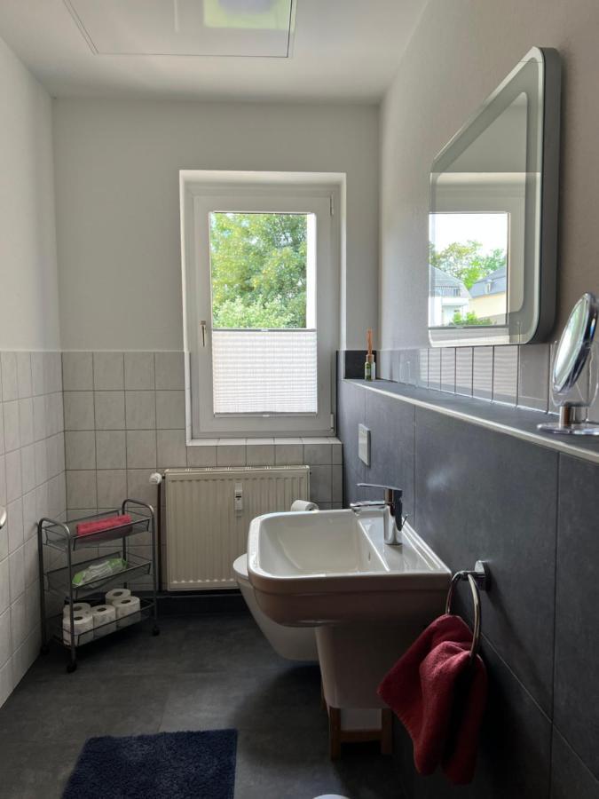 Apartment Sehr Schoene Wohnung,komplett Neu Eingerichtet *
